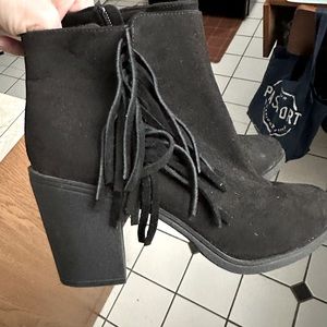 Fringe heeled booties